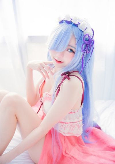 女机械人电影