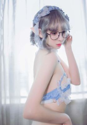 请安慰少年